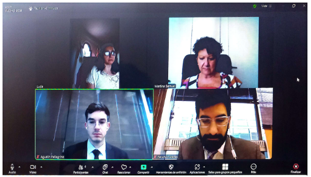 La imagen muestra una clase por zoom